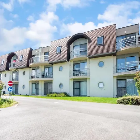 Homey In With Fenced Garden Apartment