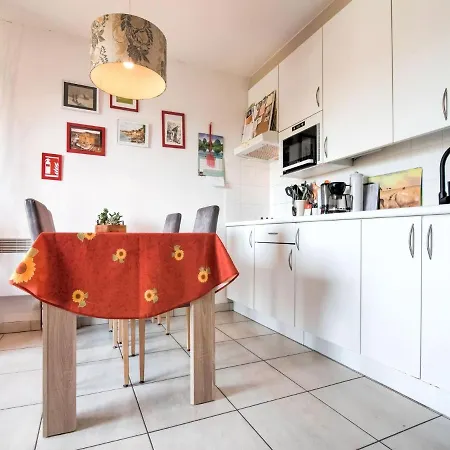 Homey In With Fenced Garden Bredene