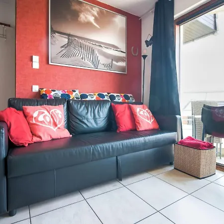 Apartment Homey In With Fenced Garden